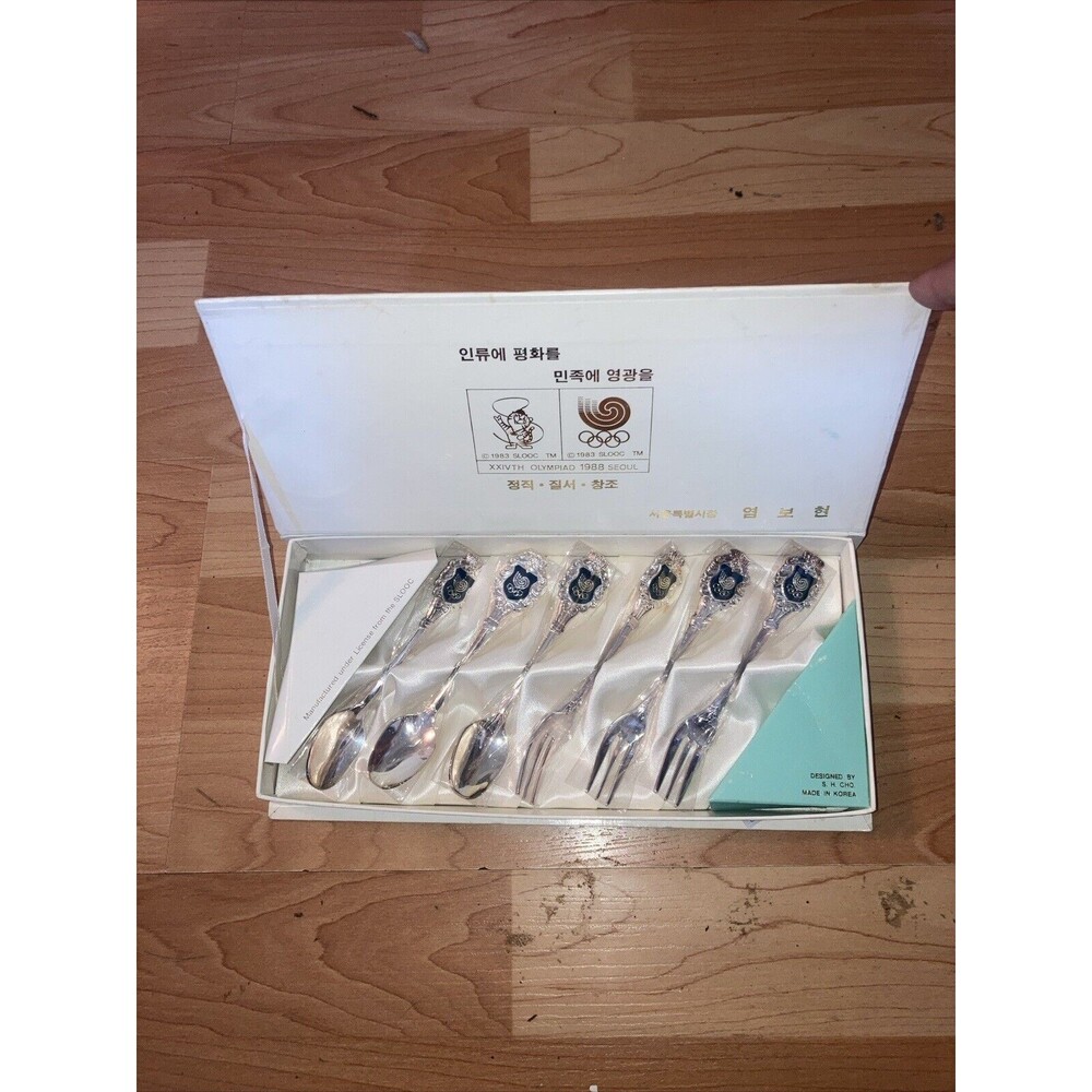 1988 Seoul Korea Olympics Commemorative Fork & Spoon Set Still Sealed